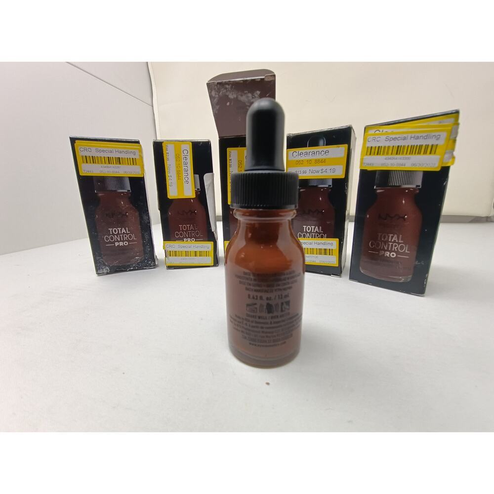NYX Total Control Pro Drop Foundation - Deep Ebony 5pk - Picture 3 of 5